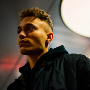 二女一男真人版做爱动态图
